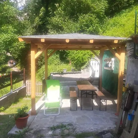 Ca' Virasolelh Pensión Macra